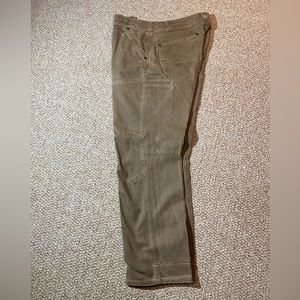Kuhl Men’s Lawless Pant. Size 36x32. Color Dark Khaki/Tan.